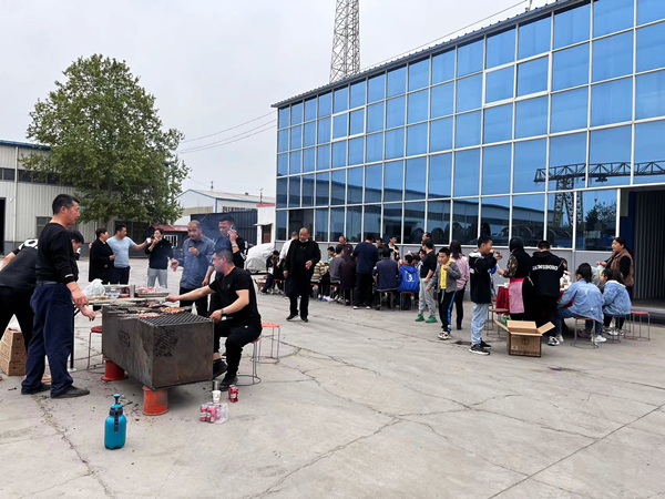 邦大重工團建燒烤會
