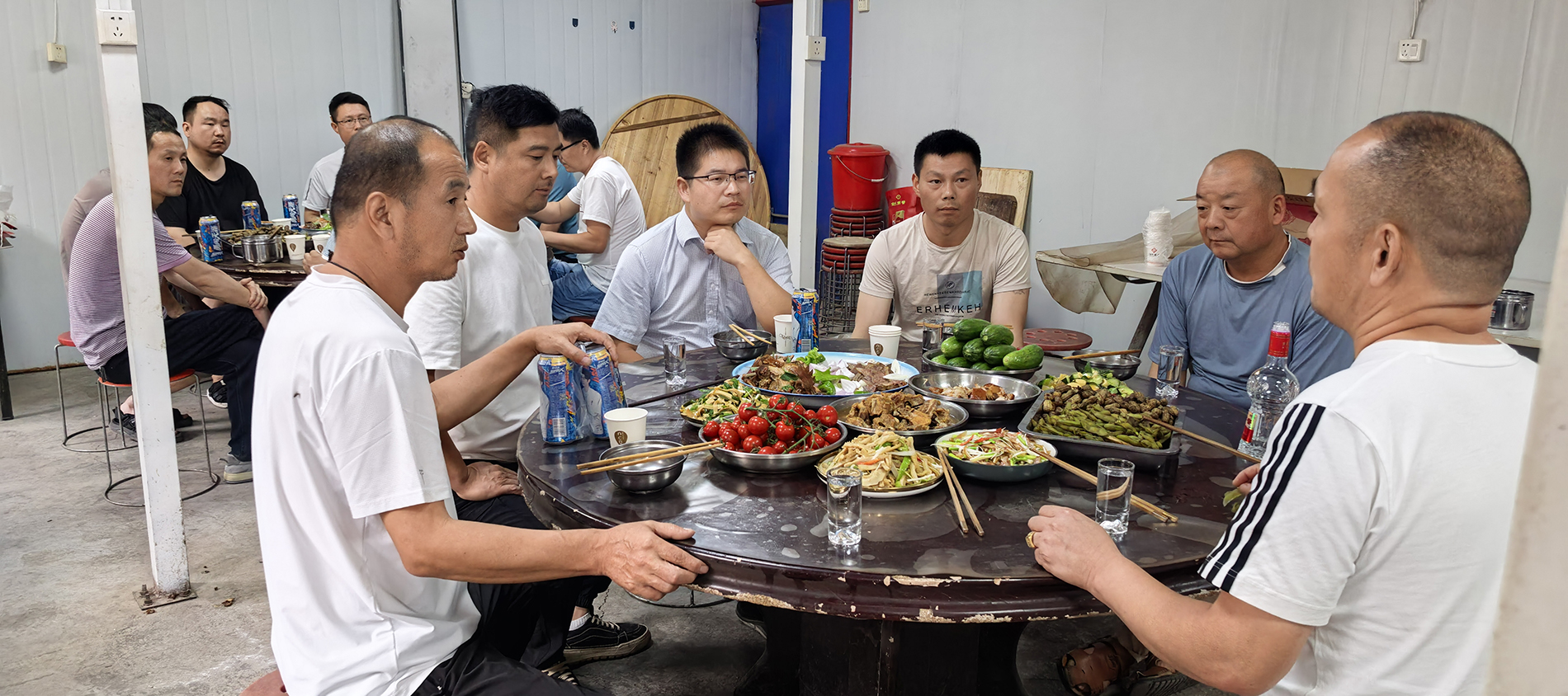 一個(gè)人的努力是加法，一群人的努力是乘法。